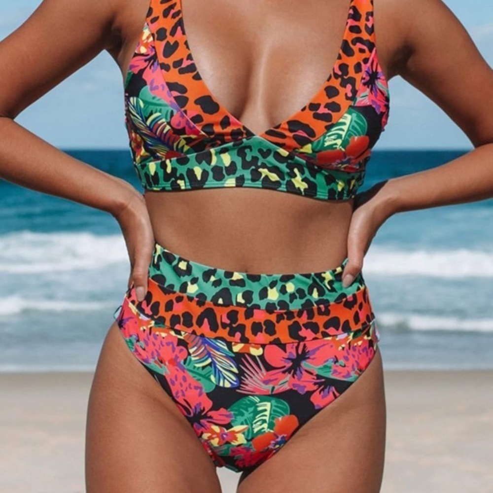 NWT - Amazing Swimsuit